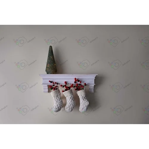 بک دراپ نوزاد تاقچه با دکور جوراب های کریسمسی -کد 5110